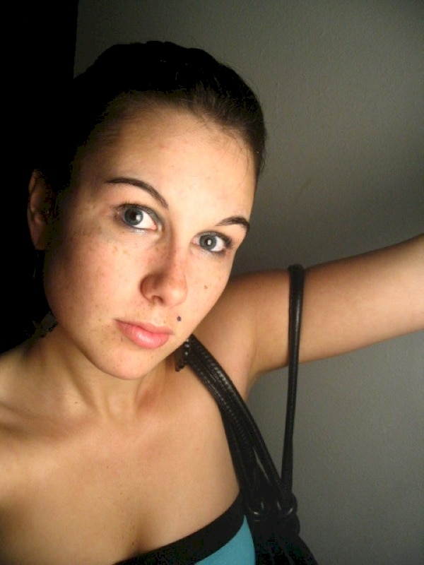 jeune libertine domina pour coquin obéissant