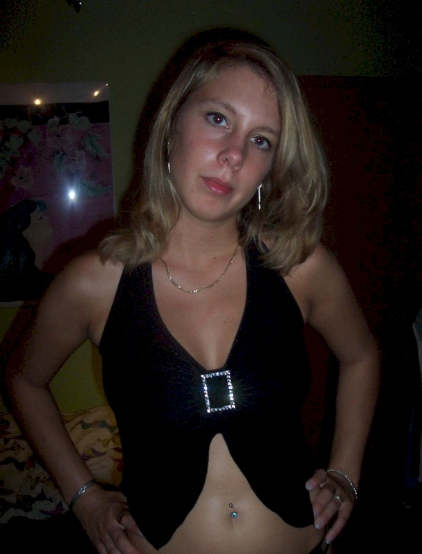 petite coquine séparée qui a une grosse envie