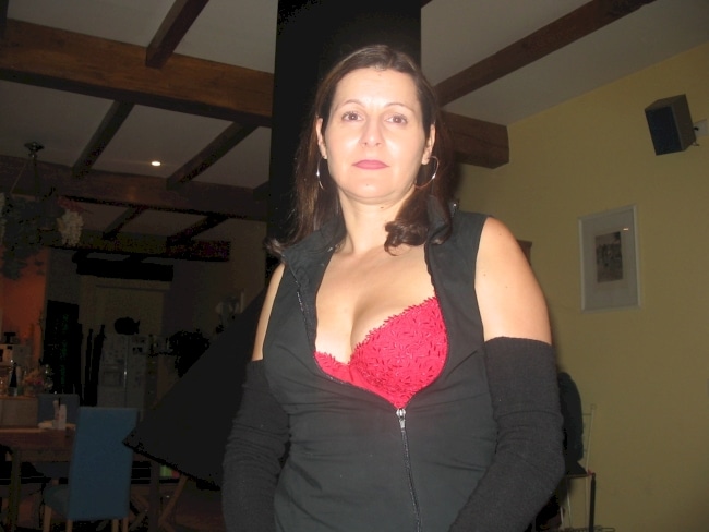 Pour jeune libertin à fond libre qui désire une cougar coquine